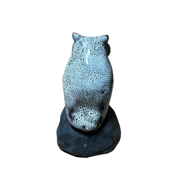 Handcrafted Big Eyes Owl Art Pottery Figurine Grey Speckle Glaze Figurine On Bas - Picture 4 of 5